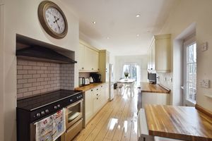 Photo 17- click for photo gallery